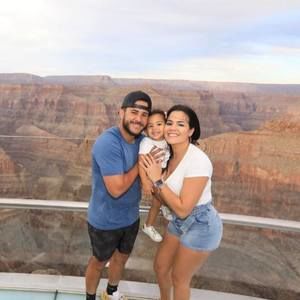 Meet your Posher, Raymarie